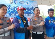 Foto bersama lantas Polda Maluku Utara dan perwakilan ojek online