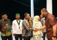 Suasana keakraban bupati Halmahera Selatan Bassam Kasuba dan MW KAHMI Malut