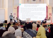 Wali Kota Ternate, M. Tauhid Soleman memberikan pemaparan (foto: nuansa)