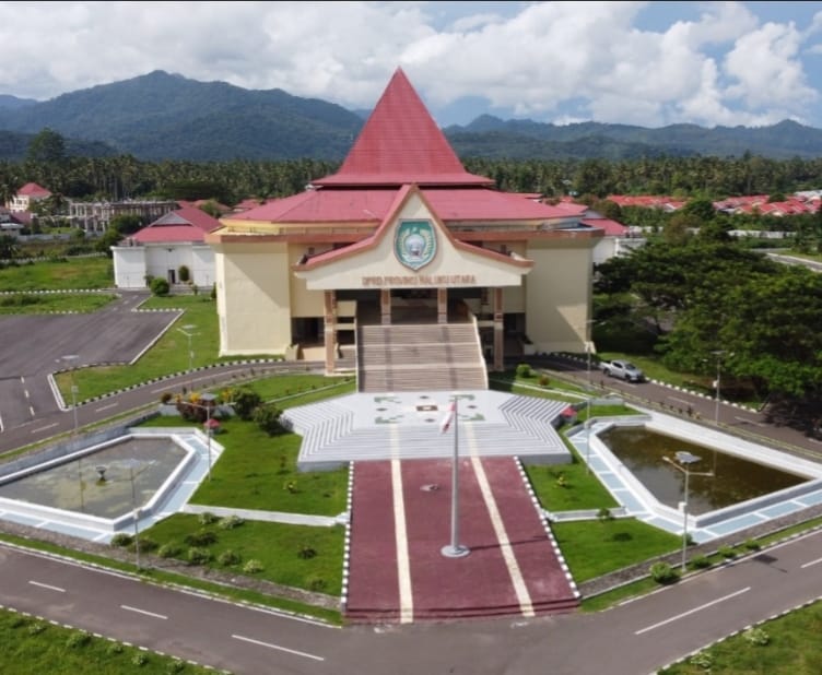 Kantor DPRD Provinsi Maluku Utara/ Foto: Tandaseru
