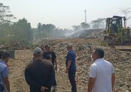 Suasana Wali Kota Ternate H. M. Tauhid Soleman tinjau langsung lokasi