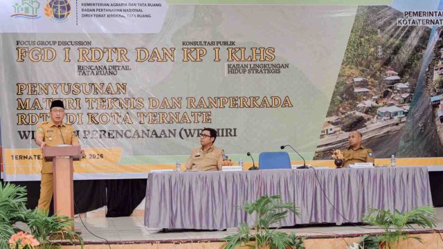Wali Kota Ternate, H. M. Tauhid Soleman saat memberikan sambutan